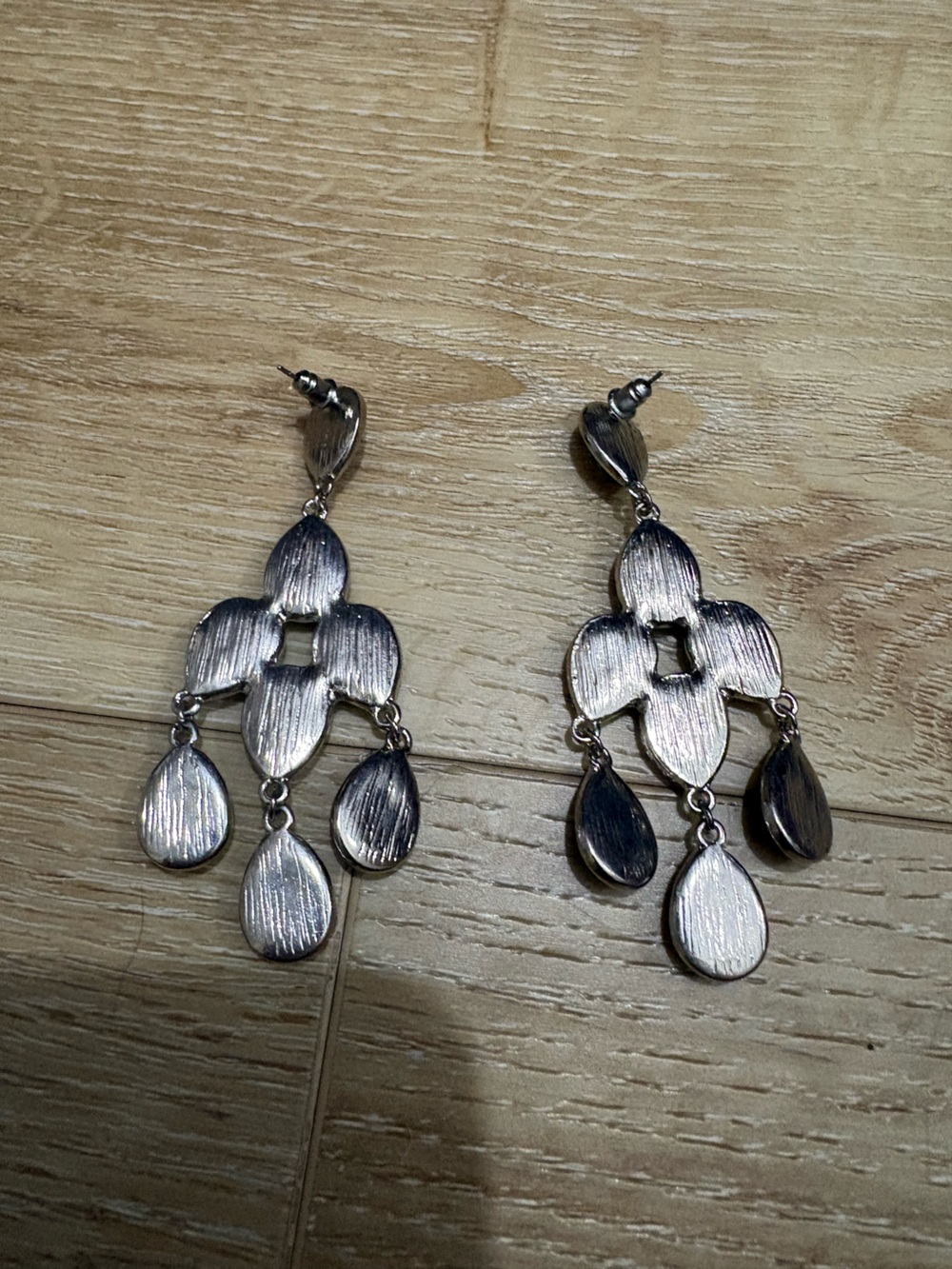 Women’s Earnings $10.00 Sterling Silver - Picture 4 of 5